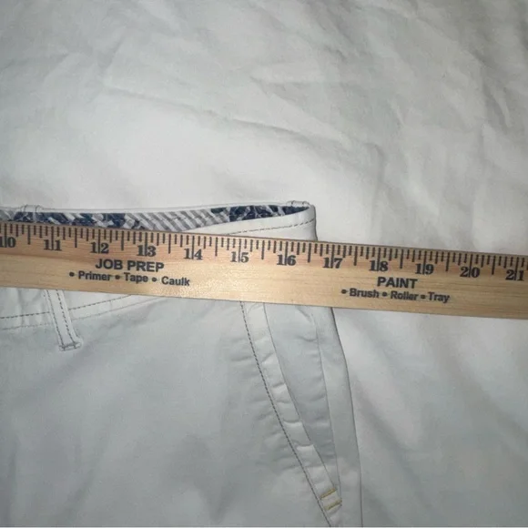 Tommy Bahama Boracay Shorts in Sand - Picture 4 of 5